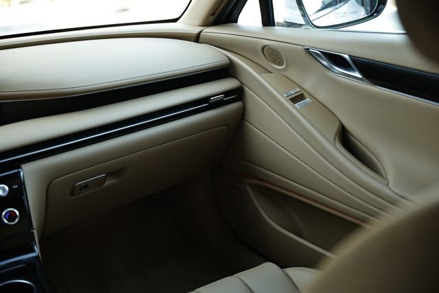 Used 2025 Genesis G80 2.5T image 28