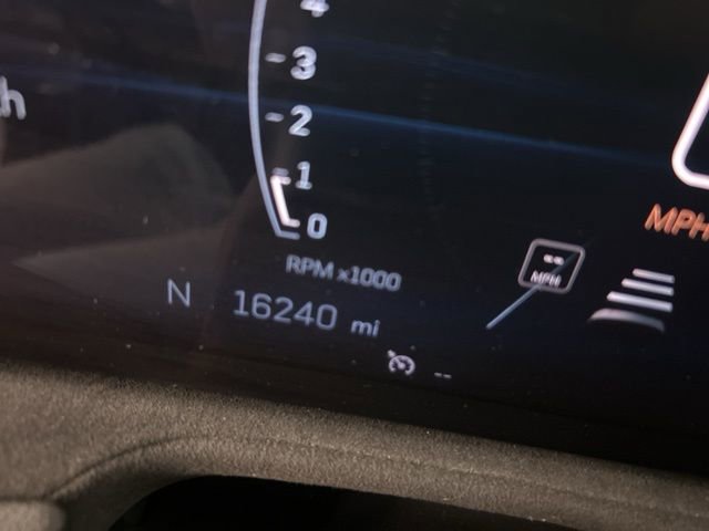 Used 2024 Cadillac XT4 Sport image 32