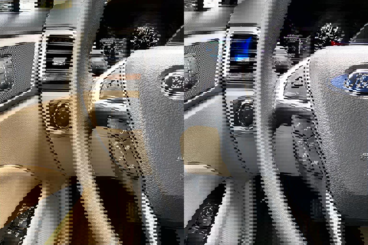 Used 2014 Ford Fusion SE w/ Equipment Group 202A image 23