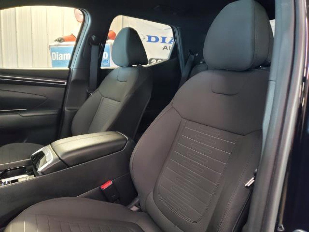 Used 2023 Hyundai Santa Cruz SE w/ Cargo Package image 10