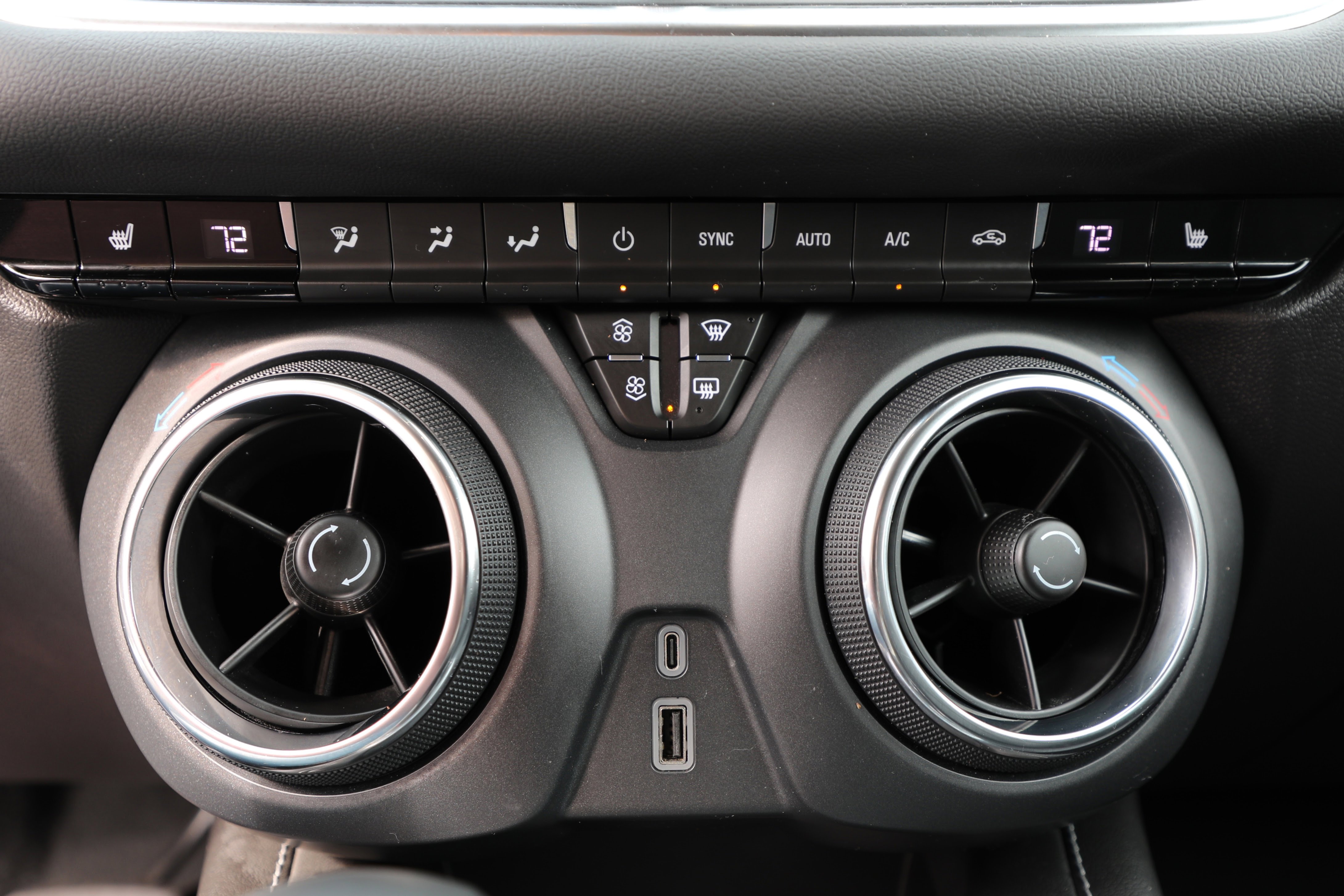 Used 2024 Chevrolet Blazer LT image 7