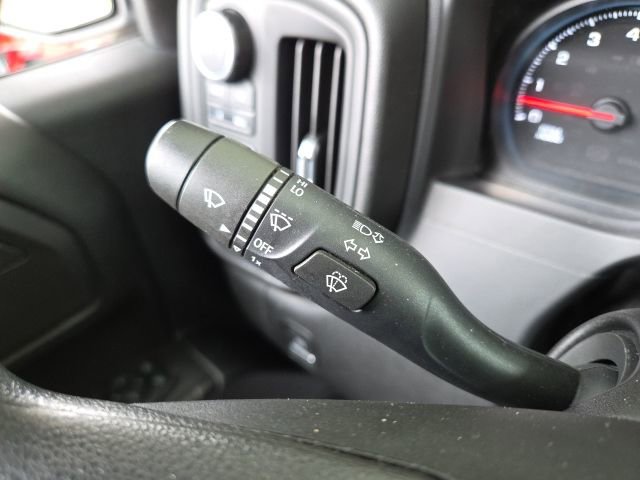 Used 2020 Chevrolet Silverado 1500 Custom w/ Custom Value Package image 53