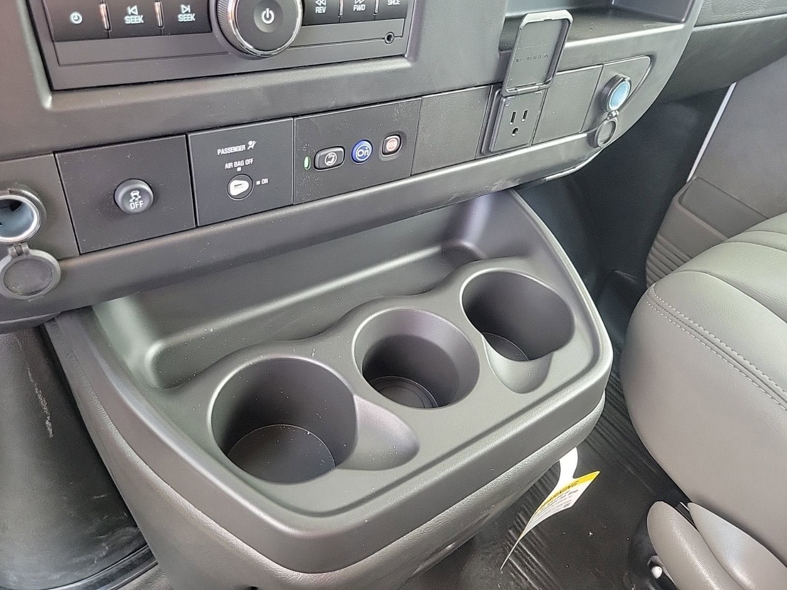 New 2025 GMC Savana 2500 w/ Driver Convenience Package RWD image 36