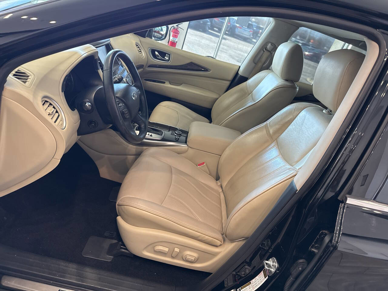 Used 2015 INFINITI QX60 FWD w/ Premium Plus Package image 16