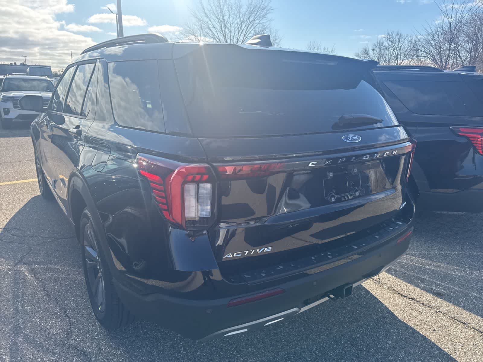 New 2026 Ford Explorer Active w/ Active Comfort Package AWD/4WD image 12