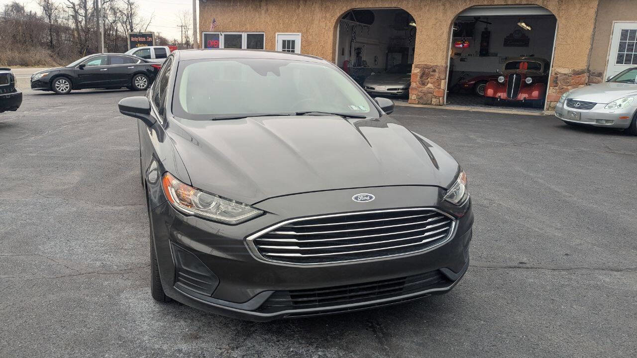 Used 2020 Ford Fusion SE image 3
