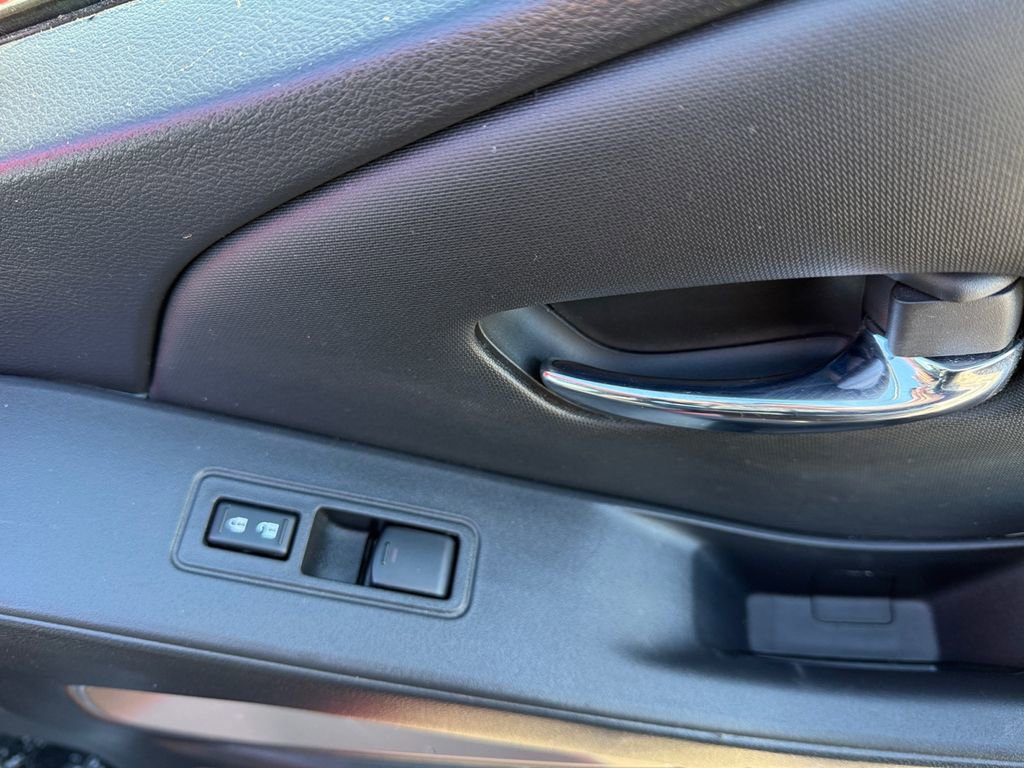 Used 2023 Nissan Frontier SV w/ Technology Package image 16