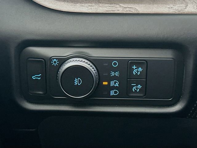 Used 2020 Ford Explorer Platinum w/ Premium Technology Package image 10