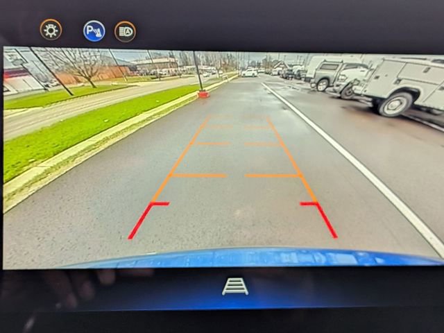 Used 2025 Chevrolet Equinox LT FWD image 24