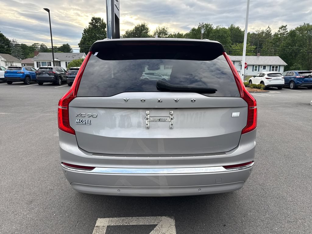 Used 2023 Volvo XC90 T8 Plus w/ Protection Package Premier AWD/4WD image 4