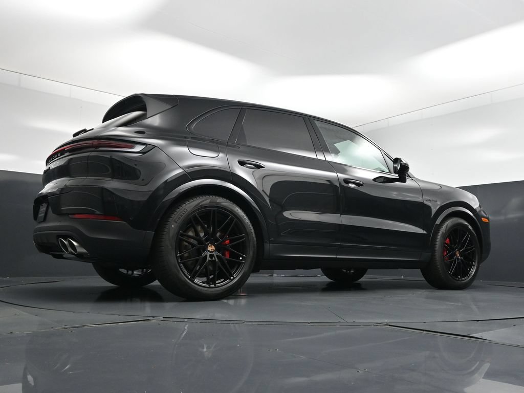 New 2026 Porsche Cayenne S AWD/4WD image 26
