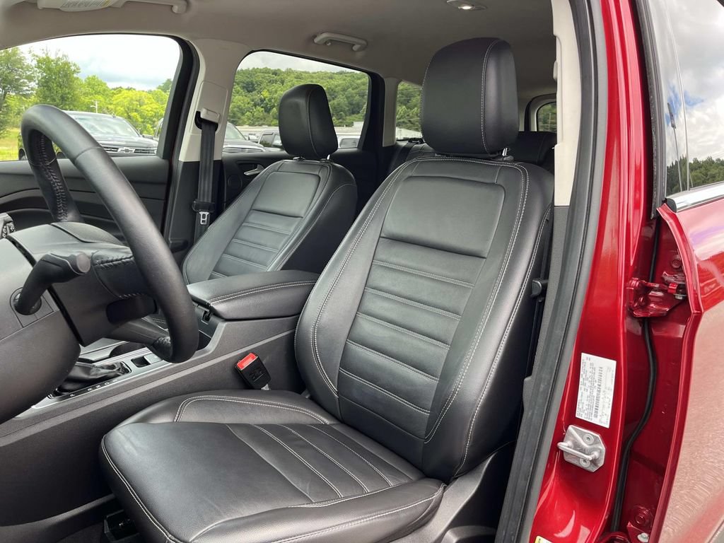 Used 2019 Ford Escape Titanium FWD image 29