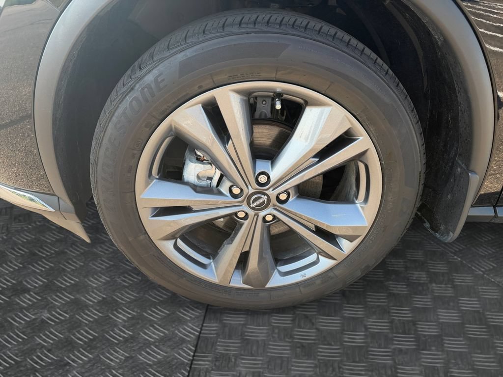 Used 2023 Nissan Murano Platinum AWD/4WD image 16
