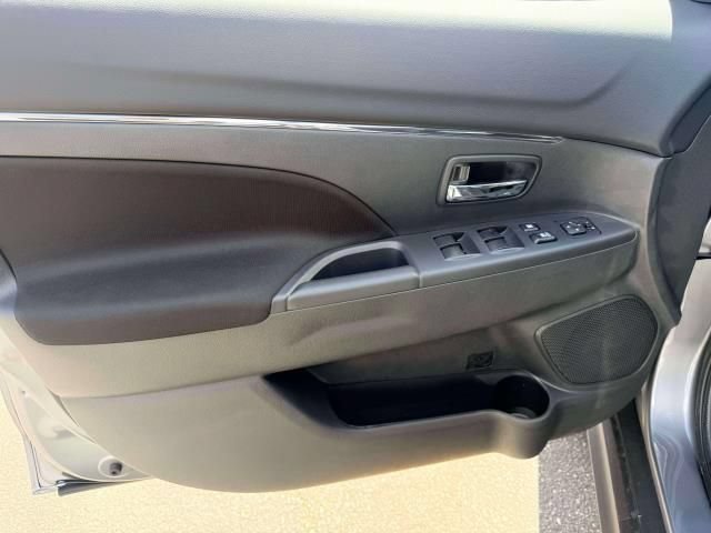 New 2026 Mitsubishi Outlander Sport LE AWD/4WD image 15