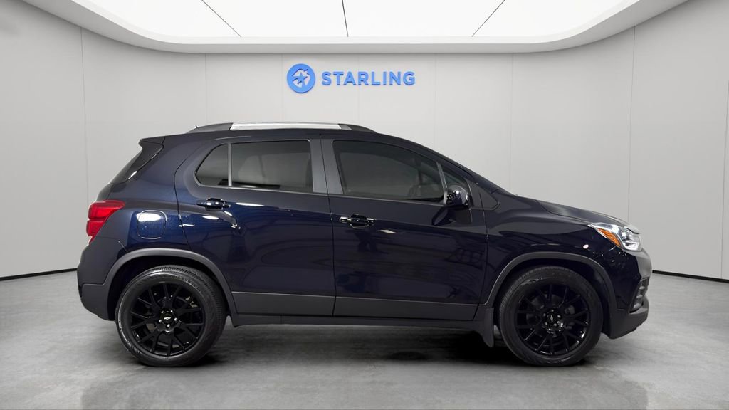 Certified 2021 Chevrolet Trax LT w/ Sport Edition image 11