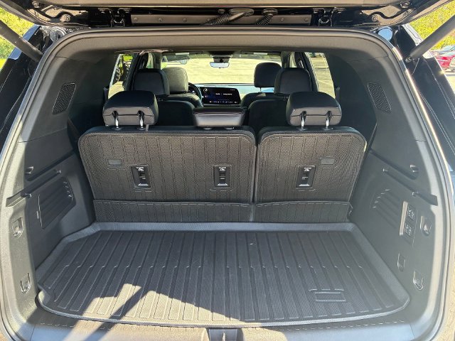 Used 2026 Chevrolet Traverse High Country AWD/4WD image 6
