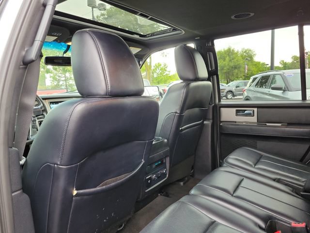 Used 2017 Ford Expedition XLT w/ Equipment Group 201A AWD/4WD image 27