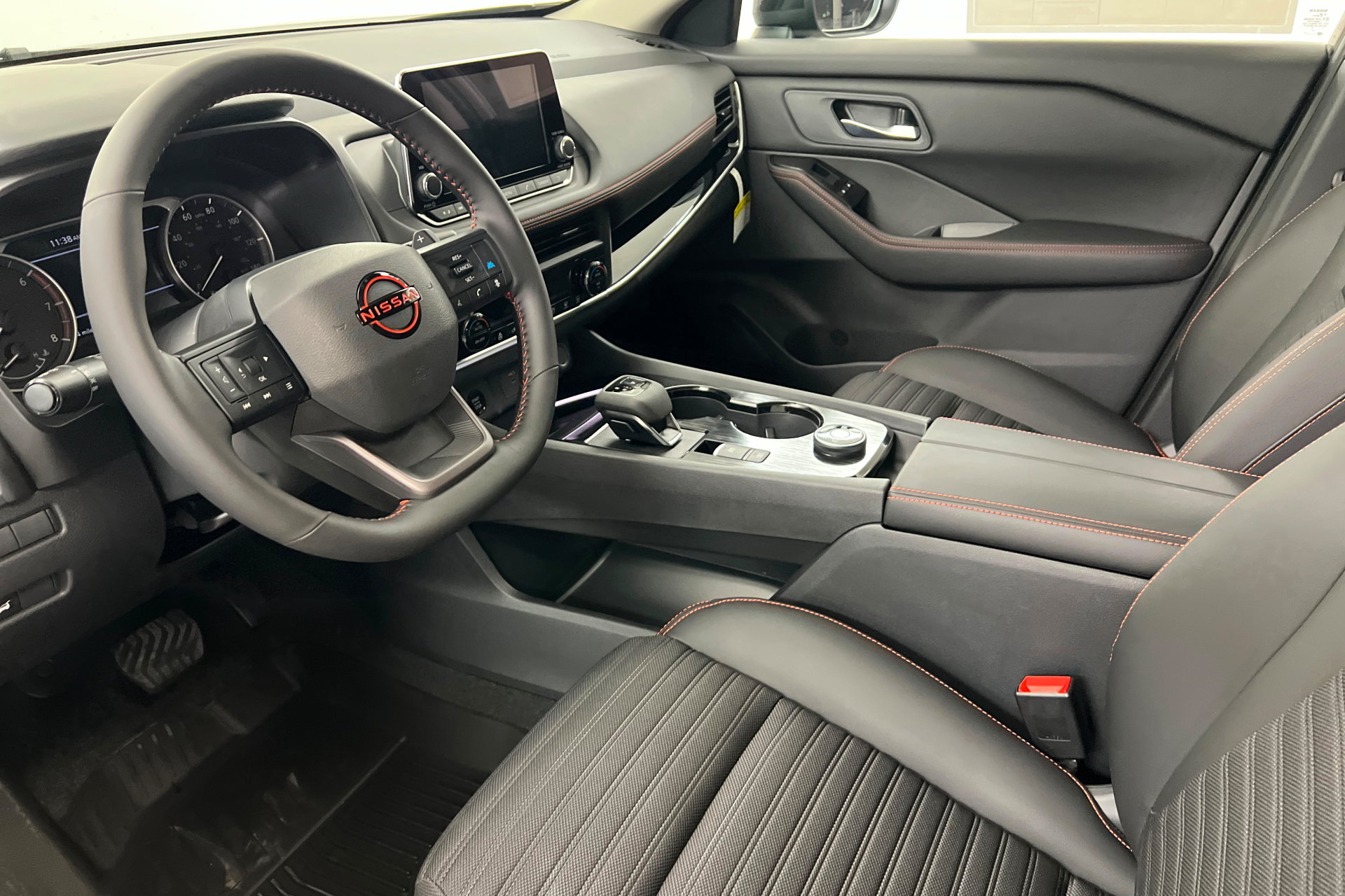 New 2026 Nissan Rogue SV w/ Rock Creek Premium Package AWD/4WD image 15