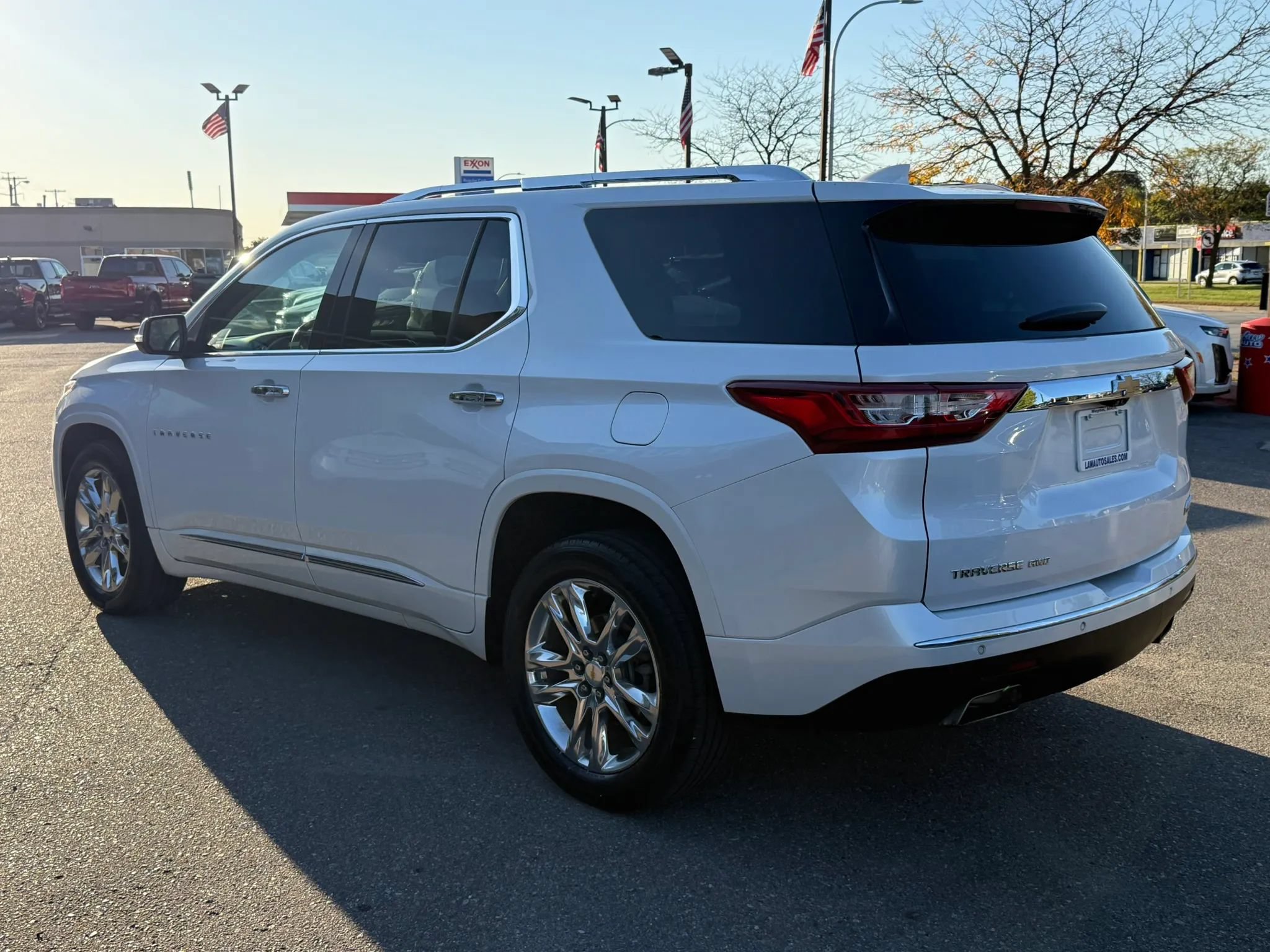 Used 2021 Chevrolet Traverse High Country w/ LPO, Cargo Package AWD/4WD image 7