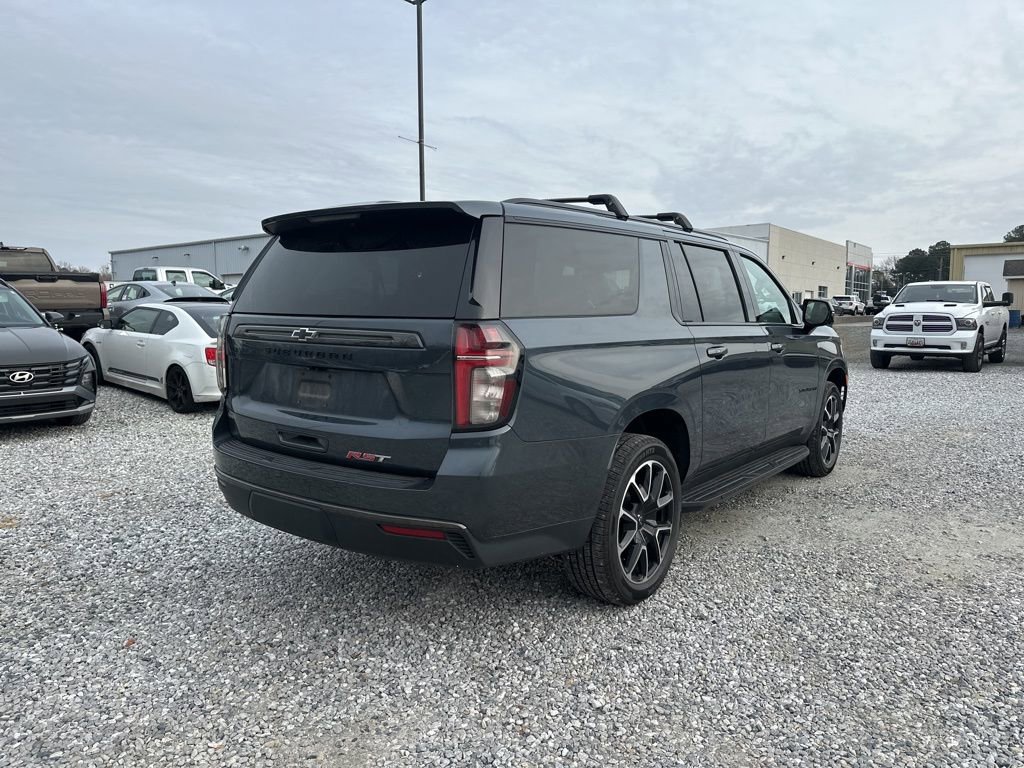 Used 2021 Chevrolet Suburban RST w/ Luxury Package image 5