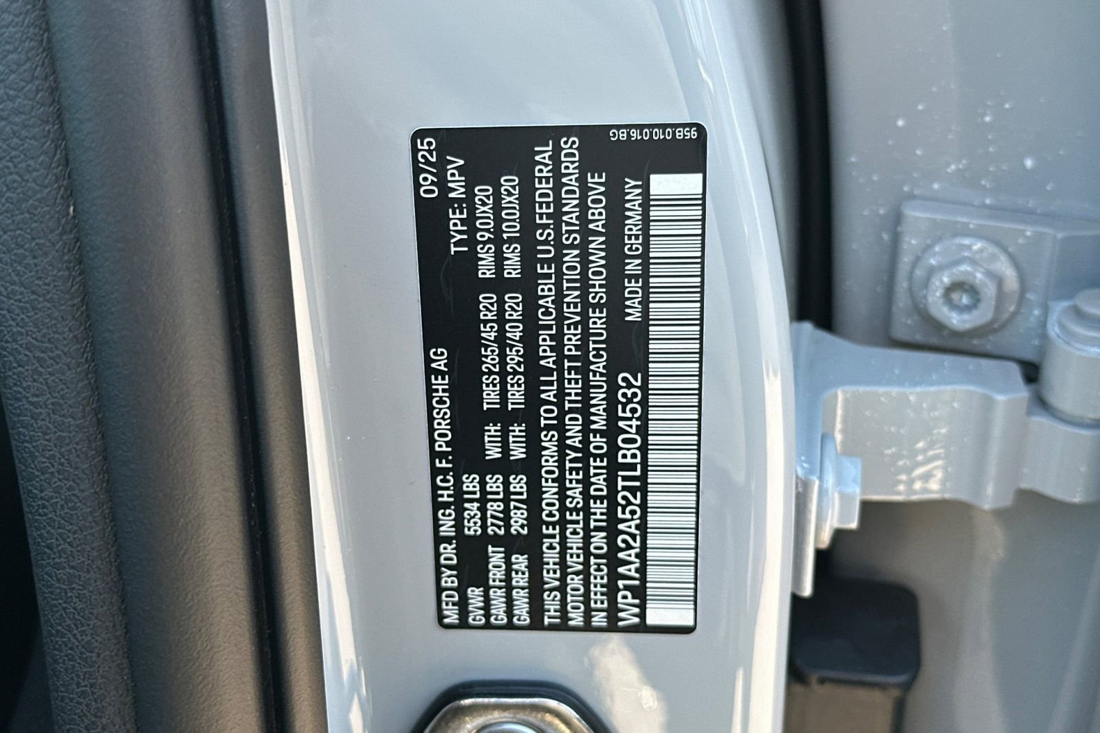New 2026 Porsche Macan Turbo image 46