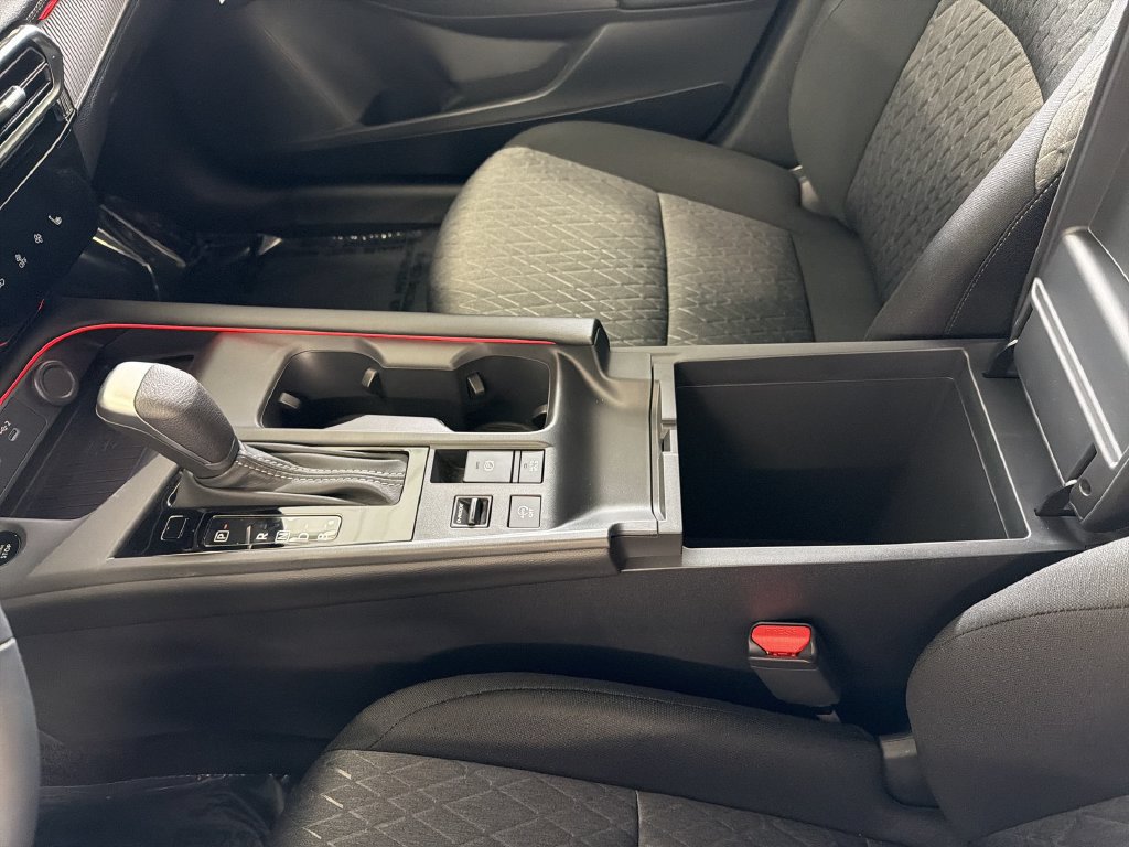 Certified 2026 Nissan Sentra SV w/ SV Convenience Package FWD image 23