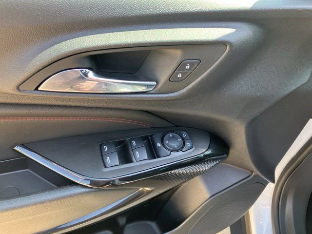 Used 2025 Chevrolet Trax RS w/ Sunroof Package FWD image 10