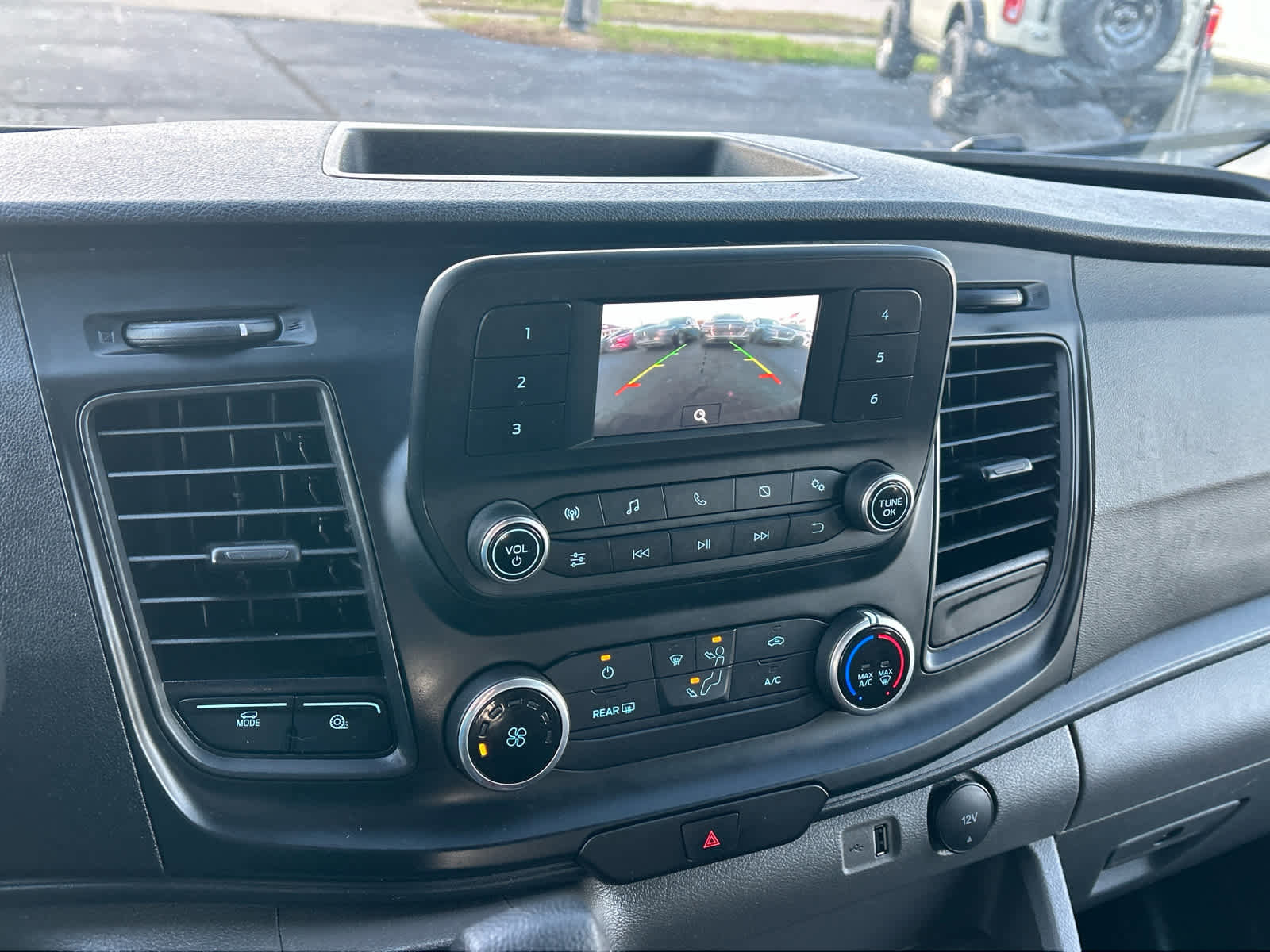 Used 2023 Ford Transit 250 Low Roof AWD w/ Exterior Upgrade Package image 25