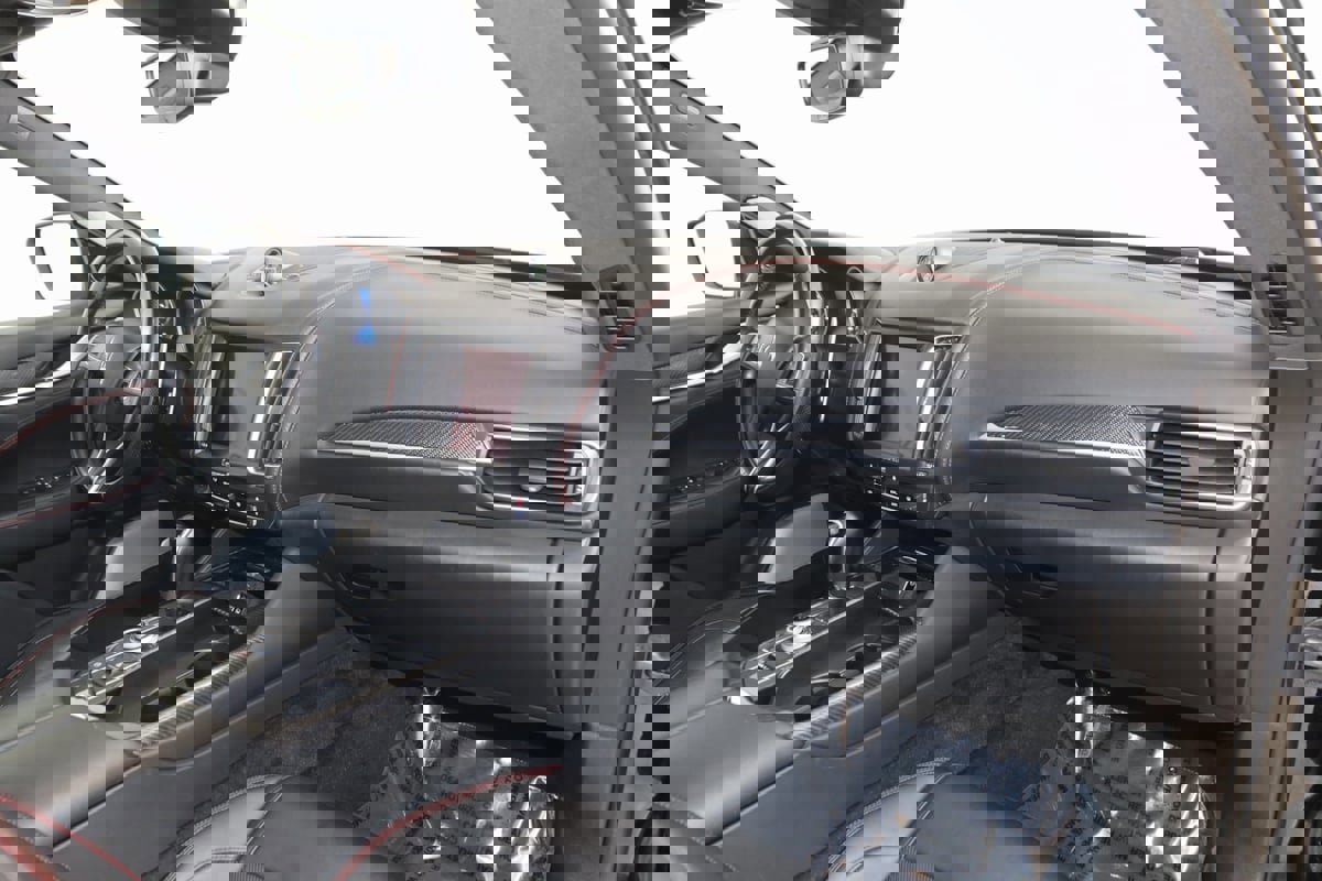 Used 2018 Maserati Levante GranSport image 51