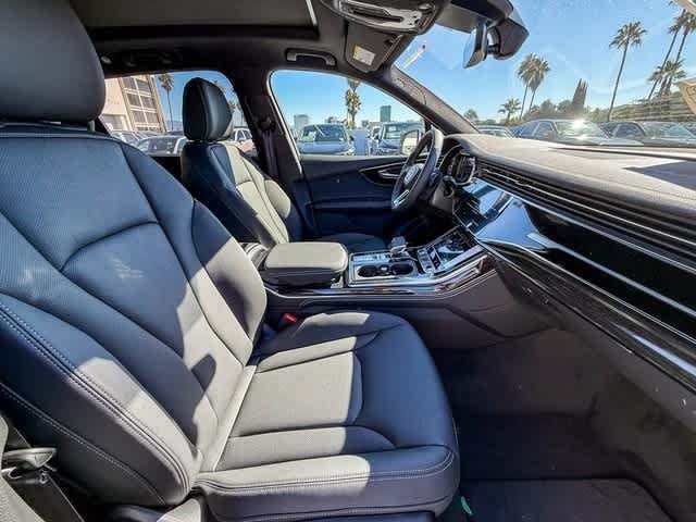 Certified 2025 Audi Q7 3.0T Premium Plus w/ Premium Plus Package AWD/4WD image 17