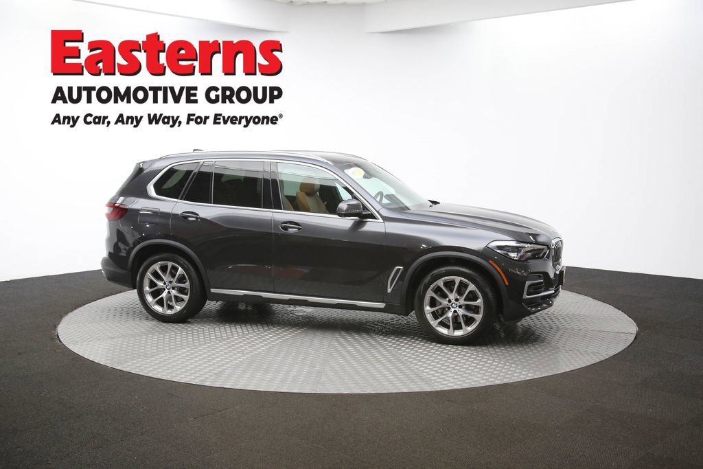 Used 2022 BMW X5 xDrive40i w/ Premium Package image 52