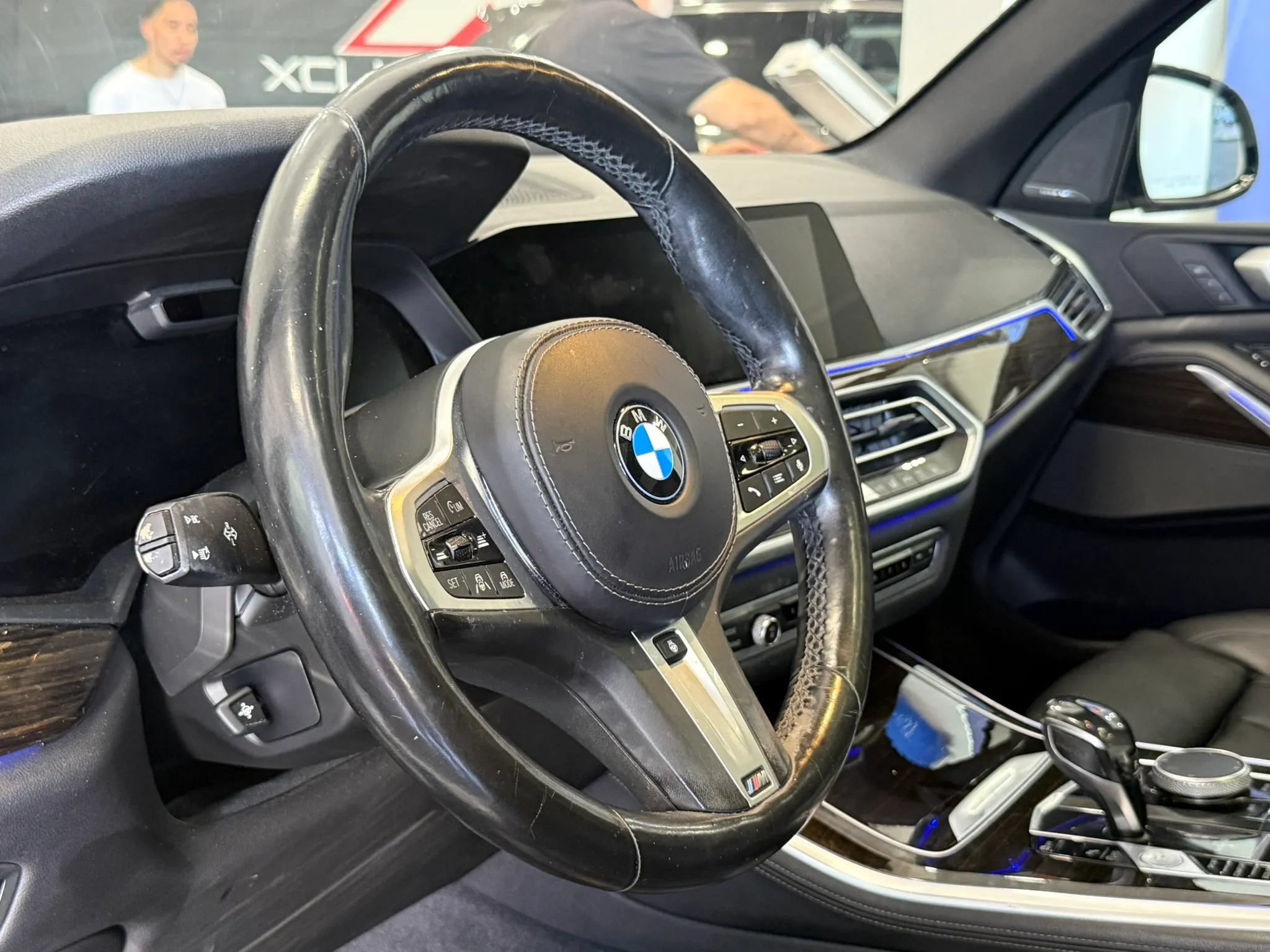 Used 2019 BMW X5 xDrive50i w/ M Sport Package AWD/4WD image 9