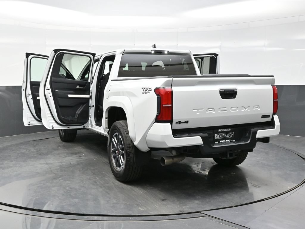 Used 2024 Toyota Tacoma TRD Sport AWD/4WD image 41