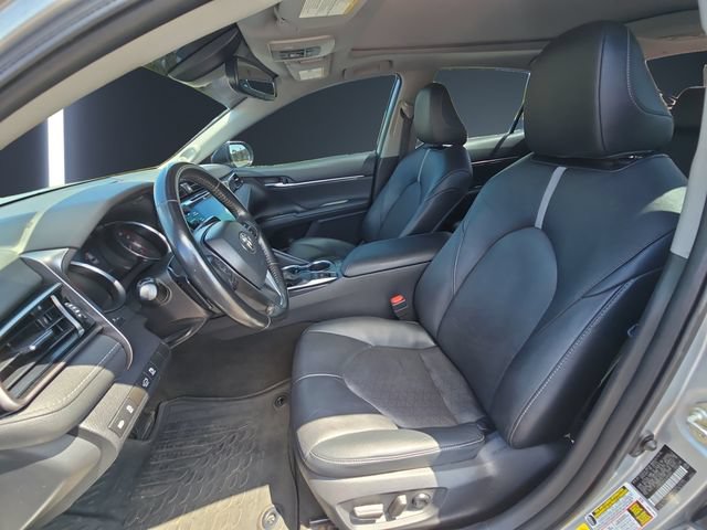 Used 2020 Toyota Camry XSE w/ Navigation Package FWD image 9