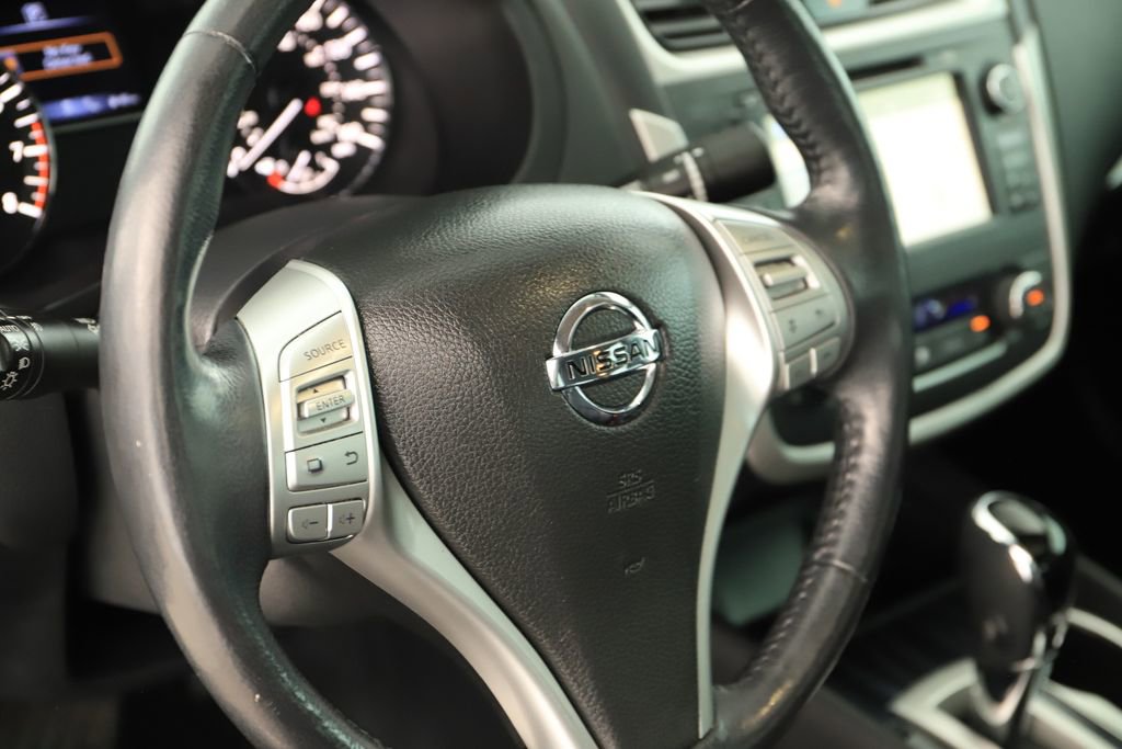 Used 2017 Nissan Altima 2.5 SL w/ 2.5 Technology Package image 16