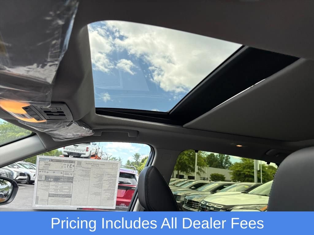 Used 2026 Nissan Rogue Platinum w/ Platinum Premium Package AWD/4WD image 13