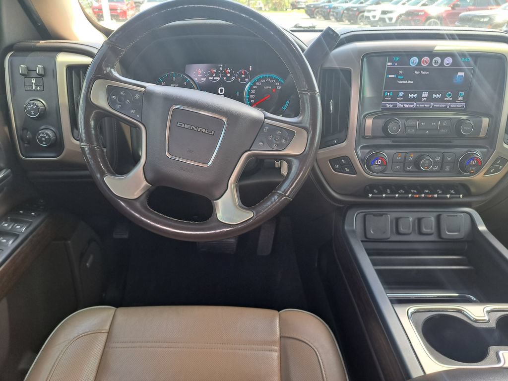 Used 2017 GMC Sierra 1500 Denali w/ Denali Ultimate Package AWD/4WD image 12