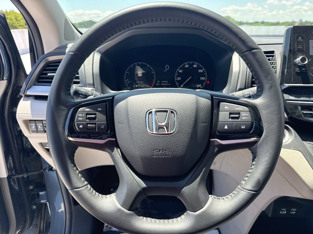 Used 2025 Honda Odyssey EX-L image 13