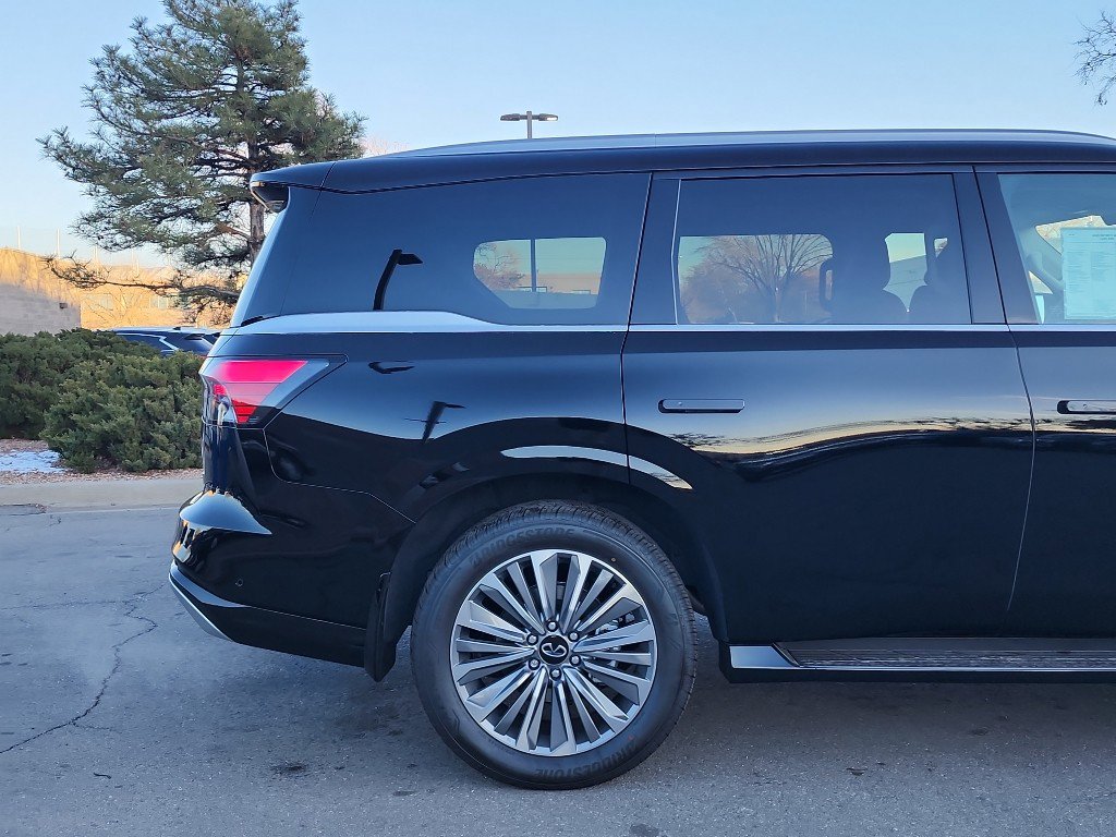New 2026 INFINITI QX80 Luxe w/ Cargo Package image 5