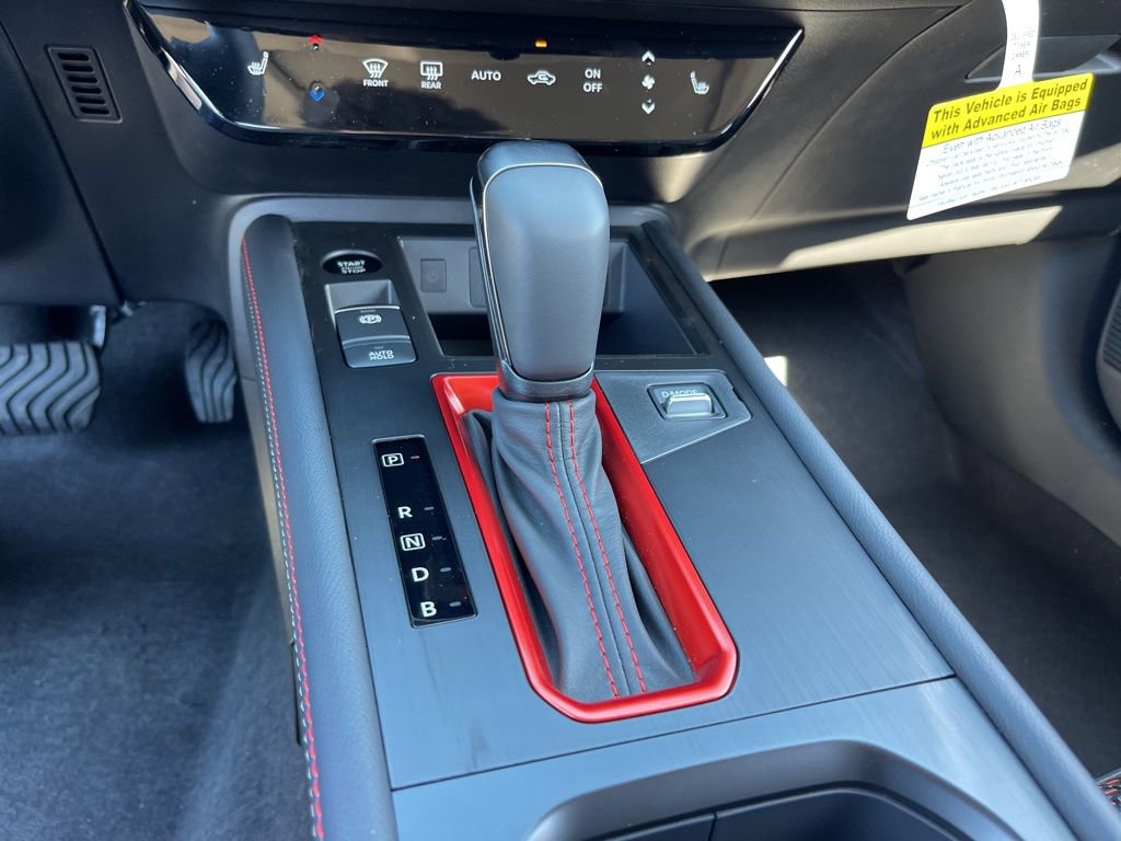 New 2026 Nissan Kicks SR w/ SR Premium Package FWD image 12