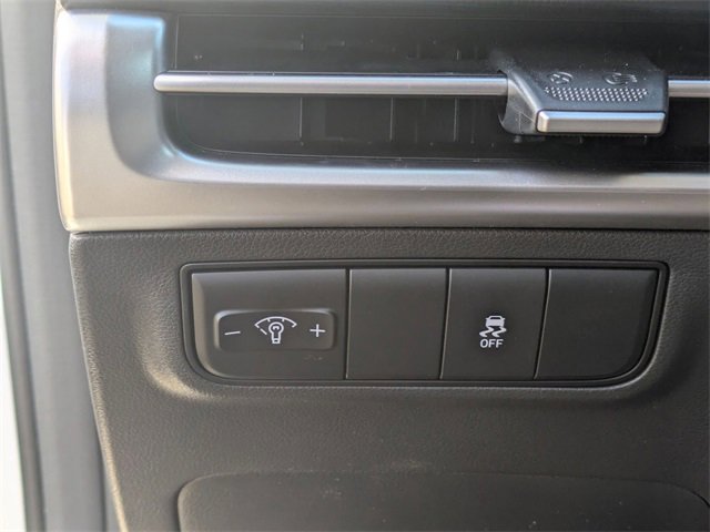 Certified 2025 Hyundai Tucson SE image 20