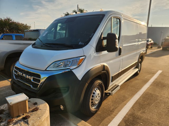 Used 2025 RAM ProMaster 2500 w/ U-Haul Equipment Group FWD image 3