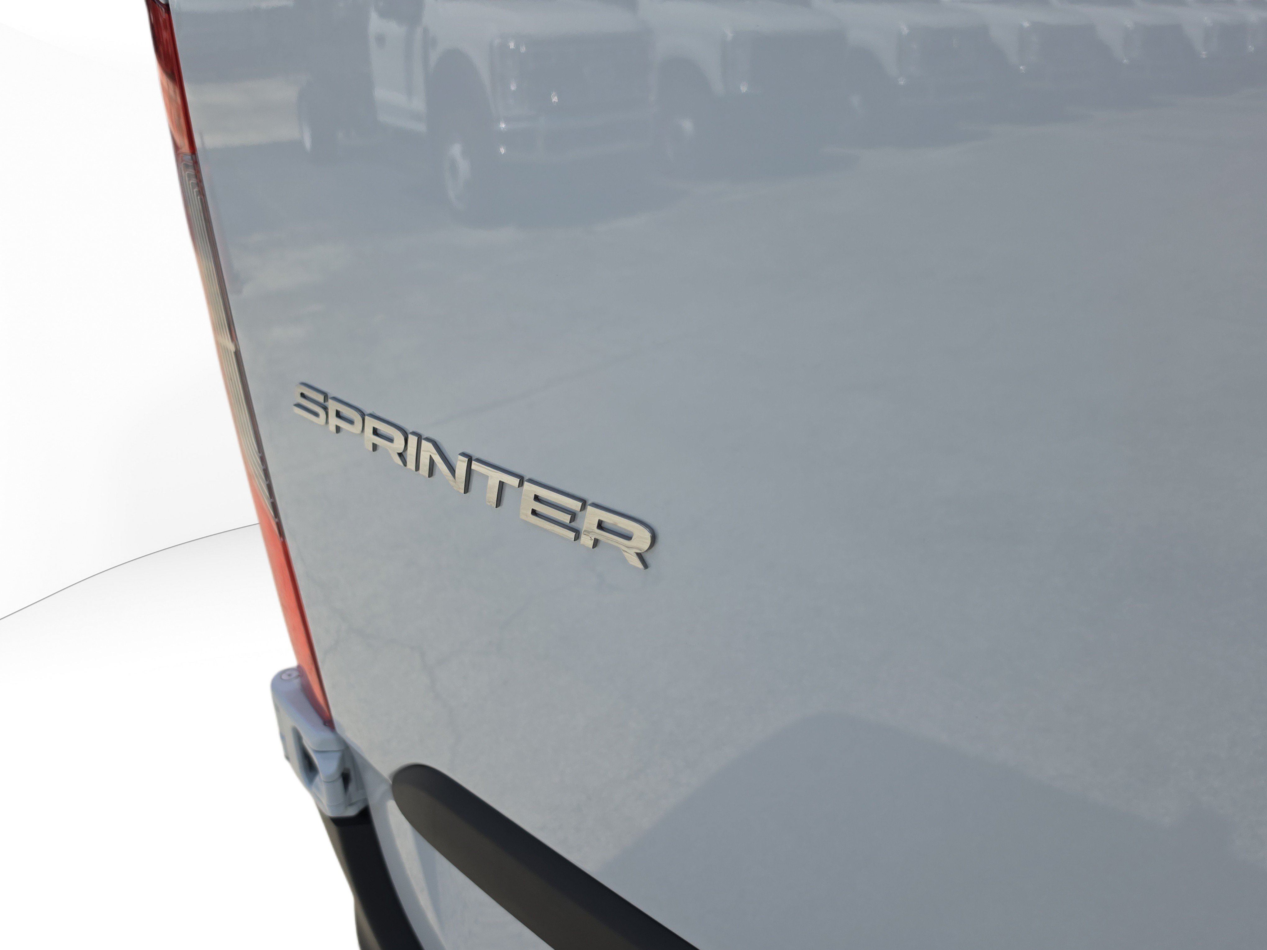 Used 2025 Mercedes-Benz Sprinter 2500 image 8