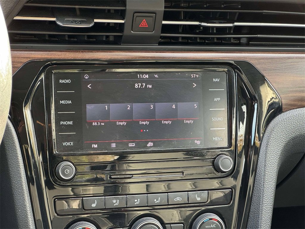 Used 2020 Volkswagen Passat 2.0T SEL image 6