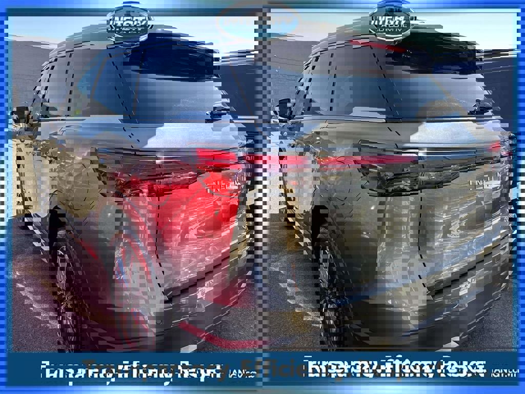 Used 2026 INFINITI QX60 Luxe w/ Family Package image 5