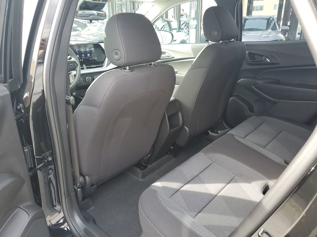 New 2026 Chevrolet Trax LS image 12
