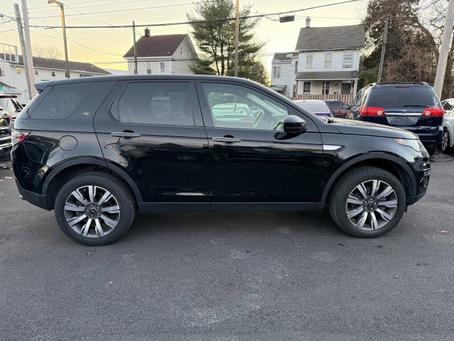 Used 2018 Land Rover Discovery Sport HSE Luxury image 6