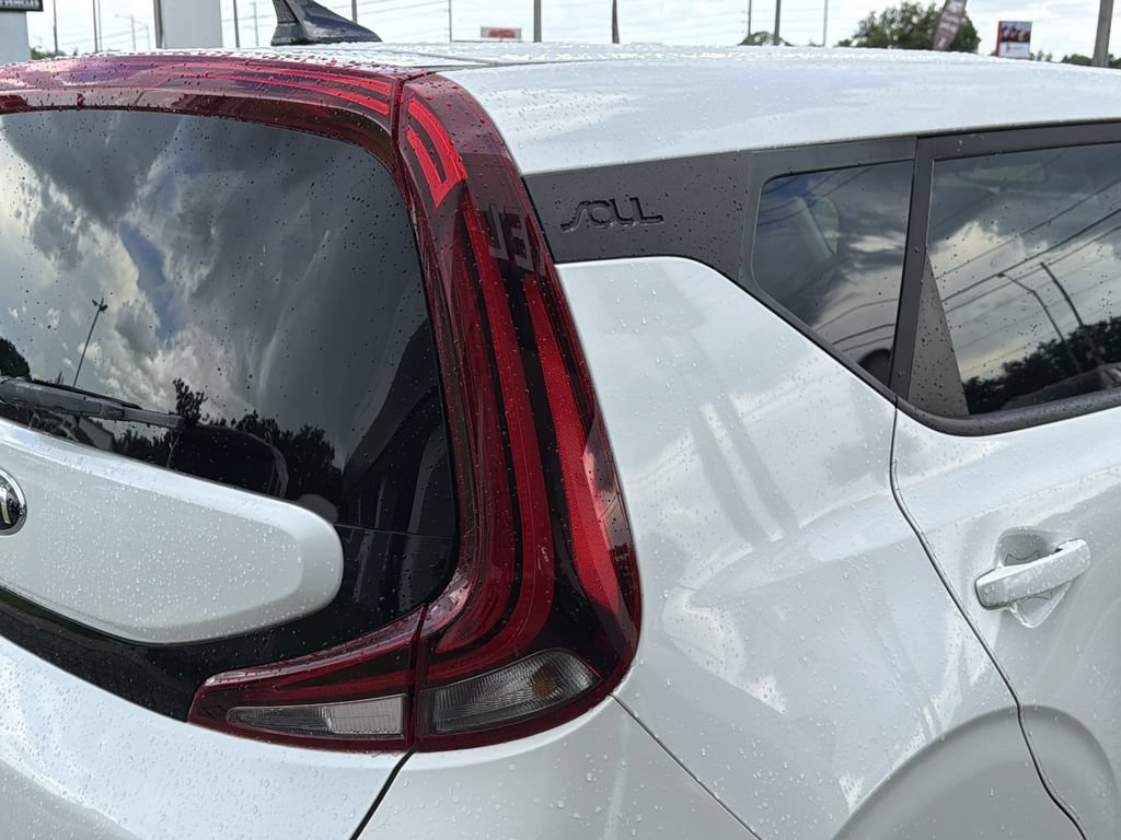 Used 2021 Kia Soul Turbo FWD image 9