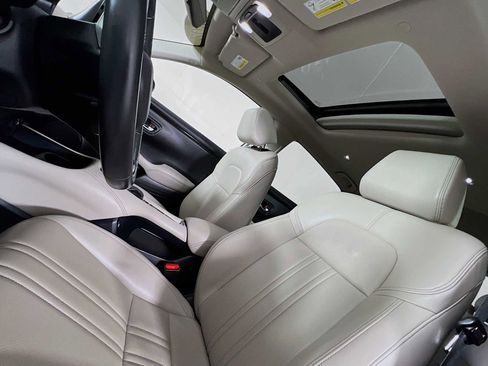 Used 2023 Honda HR-V EX-L image 22