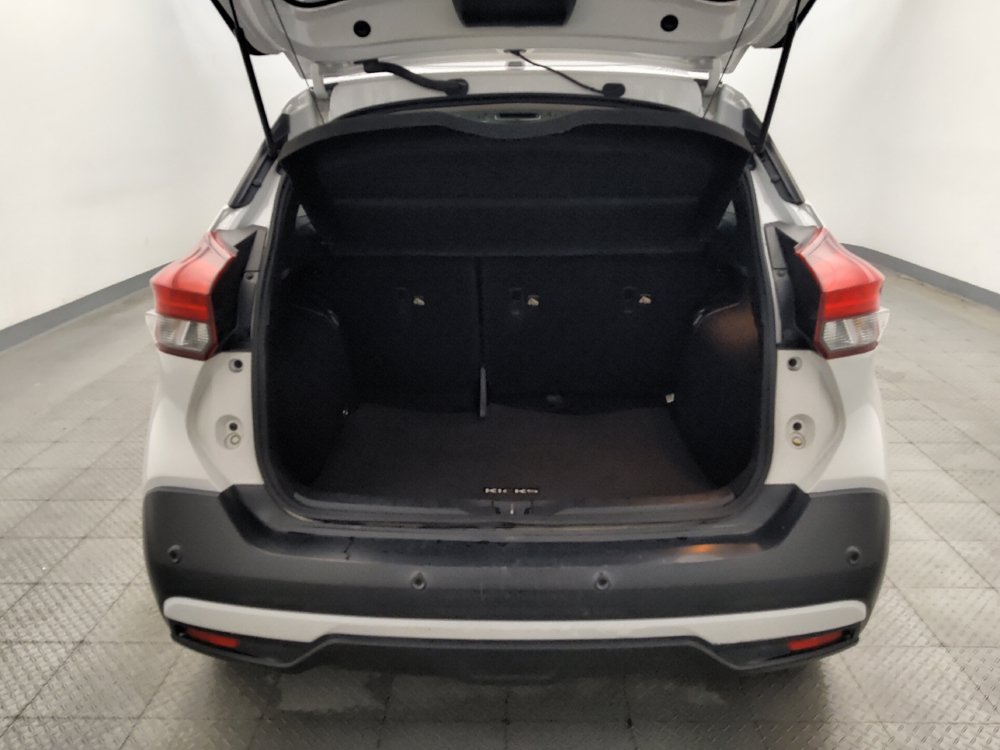 Used 2020 Nissan Kicks SR FWD image 29
